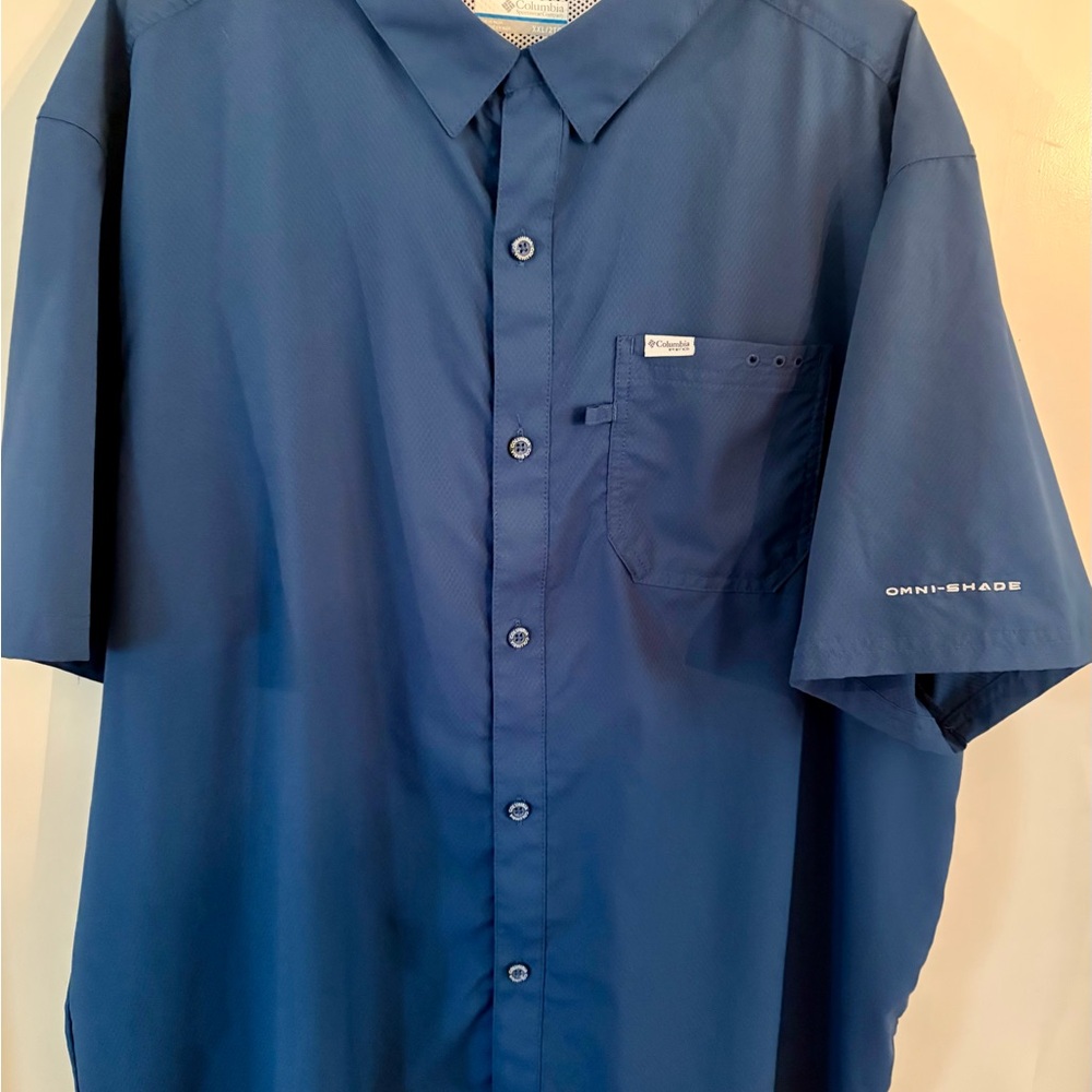 Columbia Men's Omni-Shade Short Sleeve Button-Down Shirt - Deep Blue